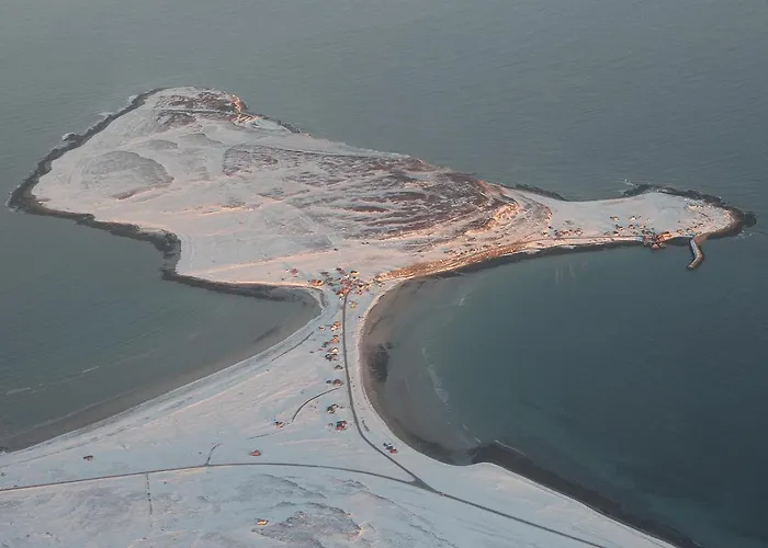 Ekker Island Arctic Nyaraló *